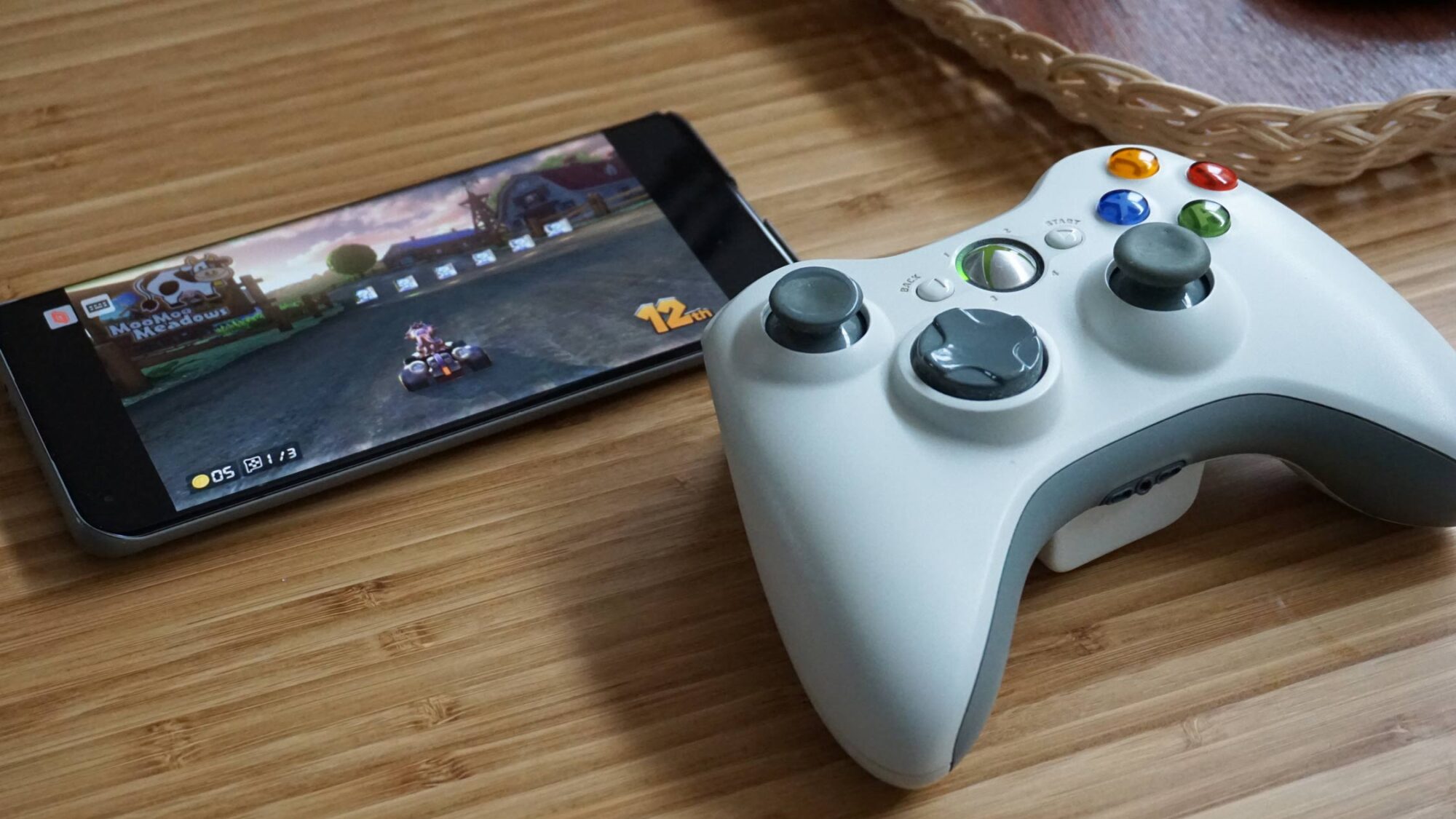 Play Mario Kart 8 Deluxe on your Android Phone